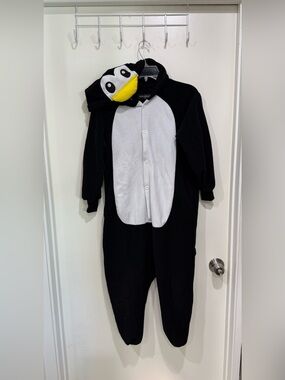 Kids Penguin One-Piece Footie Pajamas - Black & White